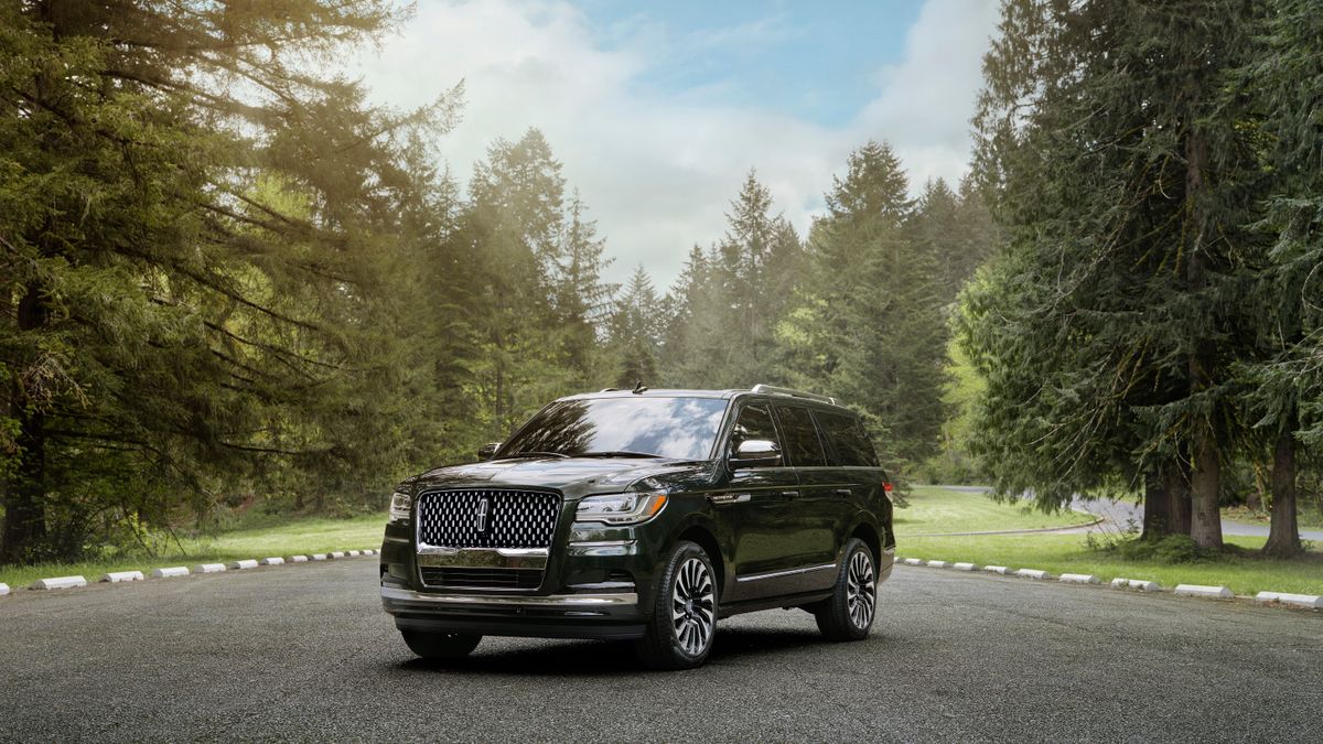 2022 Lincoln Navigator.